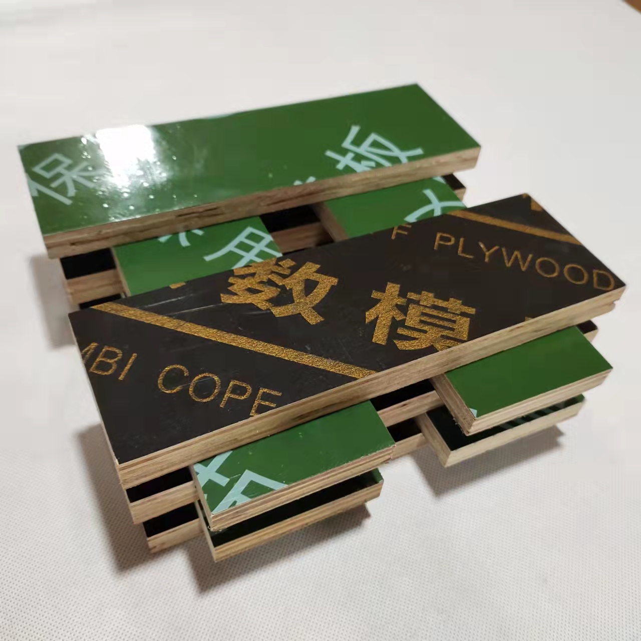 隨著建筑模板加工和生產技術的不斷創新,建筑模板的種類越來越多 隨著建筑模板加工和生產技術的不斷創新,建筑模板的種類越來越多